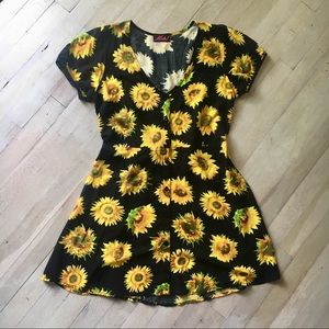 Motel Rocks Sunflower Mini Dress Size M
